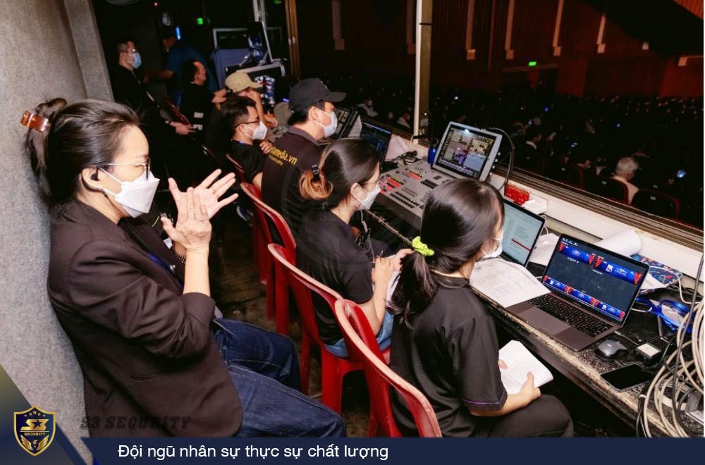 nhan-su-to-chuc-su-kien-chat-luong